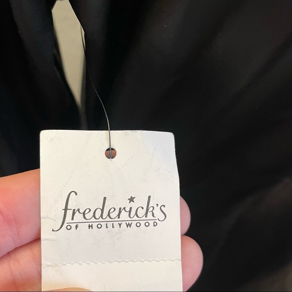 NWT Frederick’s of Hollywood Bree Long Sleeve Bodysuit (Black, L/XL) - Picture 15 of 15